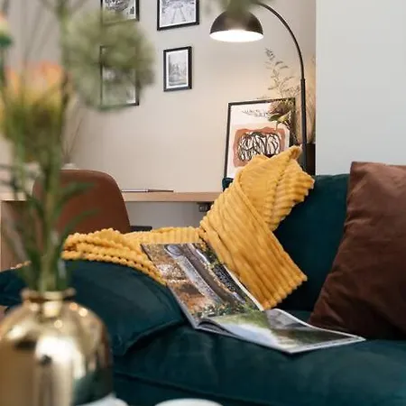 New! High-street Stylish Flat Sofia