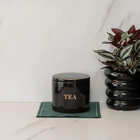 New! High-street Stylish Flat